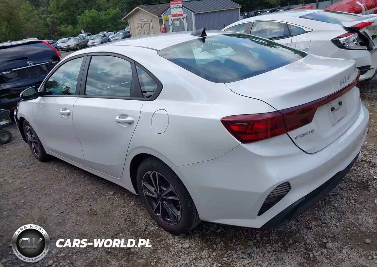 2023 Kia Forte Lxs VIN:3KPF24ADXPE505414 - 3