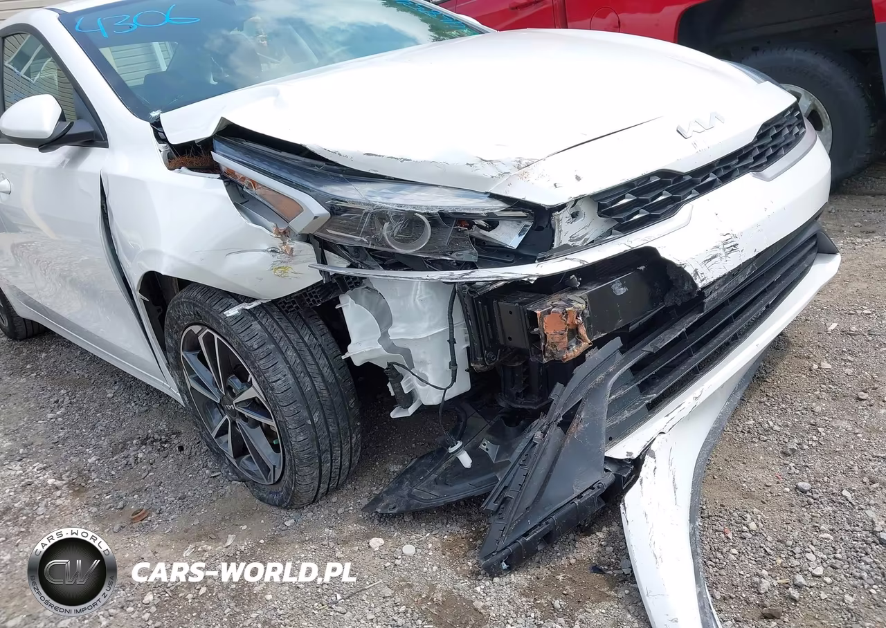 2023 Kia Forte Lxs VIN:3KPF24ADXPE505414 - 6