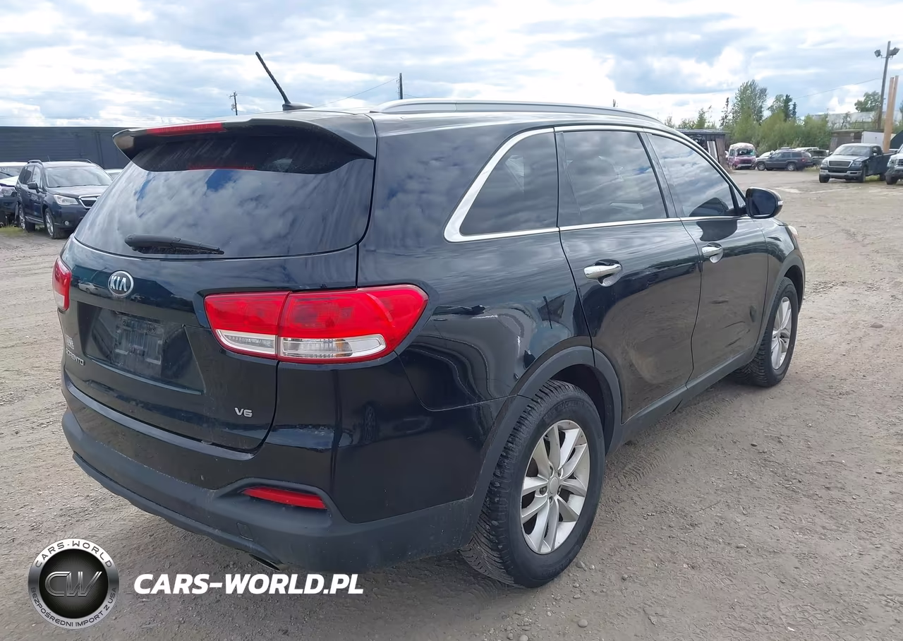 2016 Kia Sorento 3.3L Lx VIN:5XYPG4A52GG078666 - 4