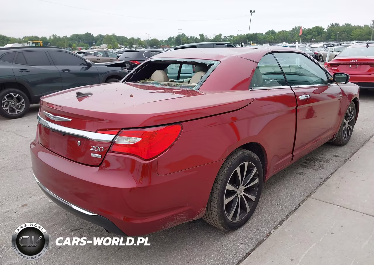 2013 Chrysler 200 Limited VIN:1C3BCBFG2DN509455 - 4