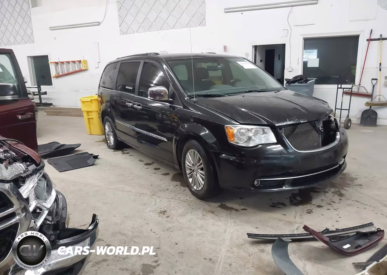 2016 Chrysler Town & Country Touring-L Anniversary Edition VIN:2C4RC1CG1GR159770 - 1