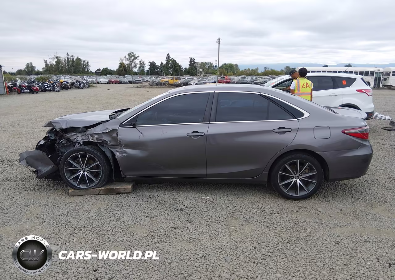 2017 Toyota Camry Xse VIN:4T1BF1FK0HU277933 - 15