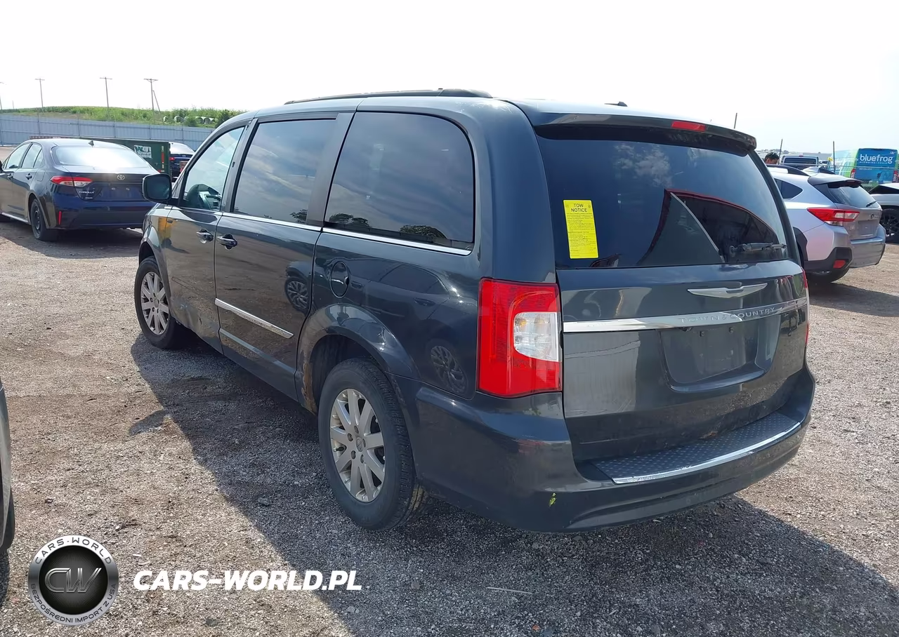 2011 Chrysler Town & Country Touring-L VIN:2A4RR8DG8BR799645 - 3