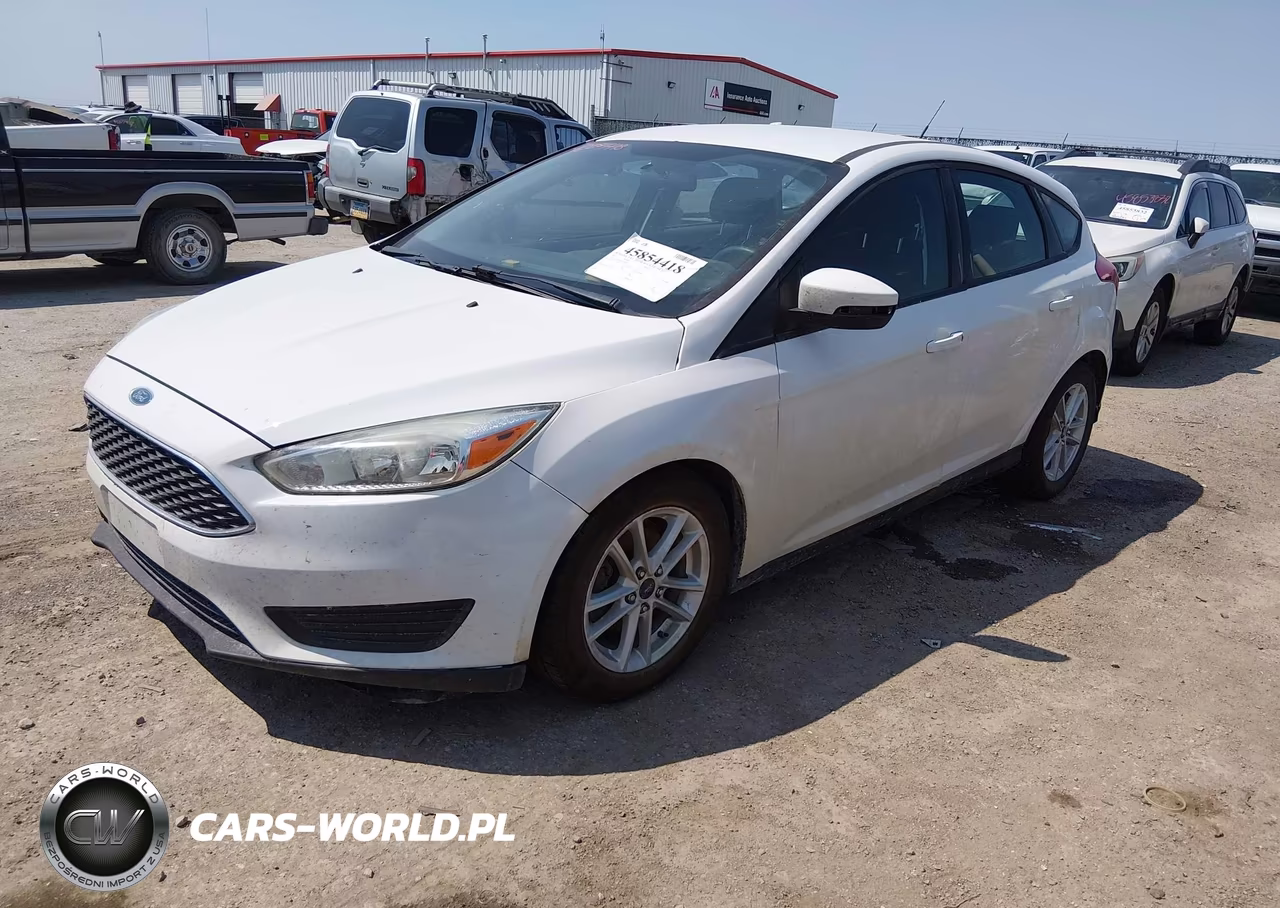 2015 FORD FOCUS SE VIN:1FADP3K26FL292697 - 2