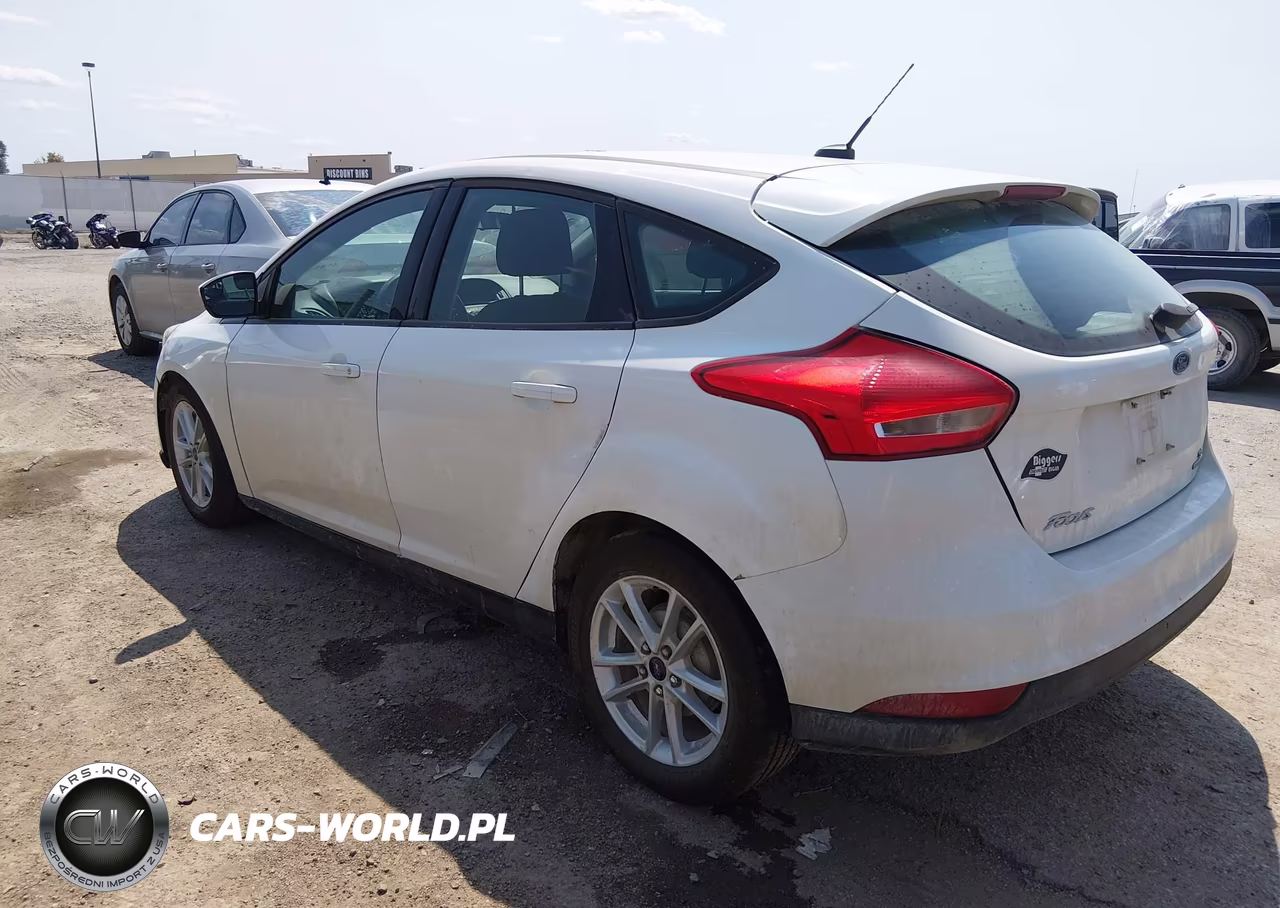 2015 FORD FOCUS SE VIN:1FADP3K26FL292697 - 3