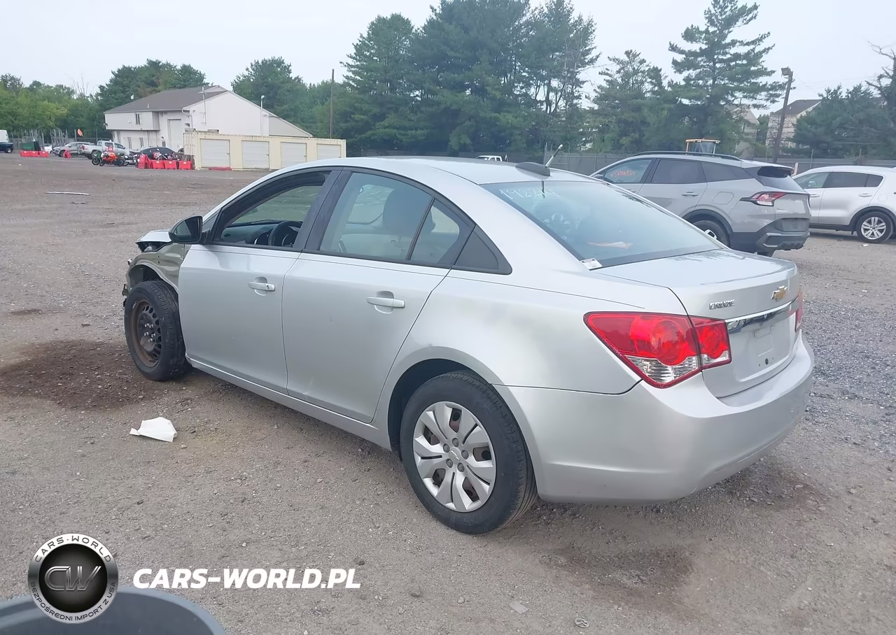 2015 Chevrolet Cruze Ls Auto VIN:1G1PA5SH5F7192214 - 3