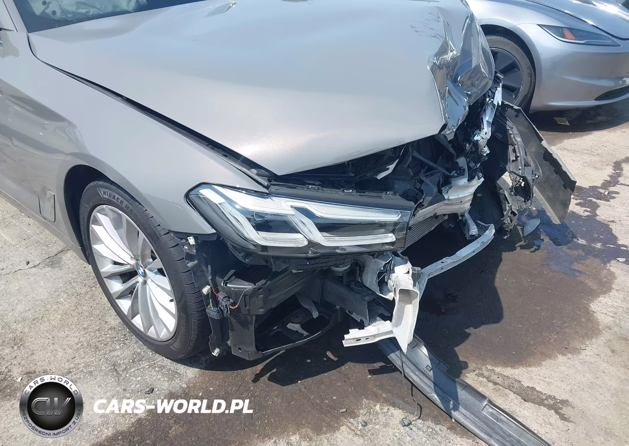 2021 BMW 530 Xi VIN:WBA13BJ01MWX14306 - 16