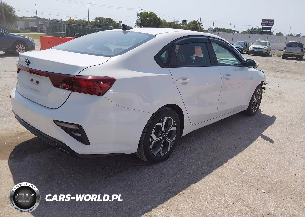 2021 Kia Forte Lxs VIN:3KPF24AD8ME302419 - 4