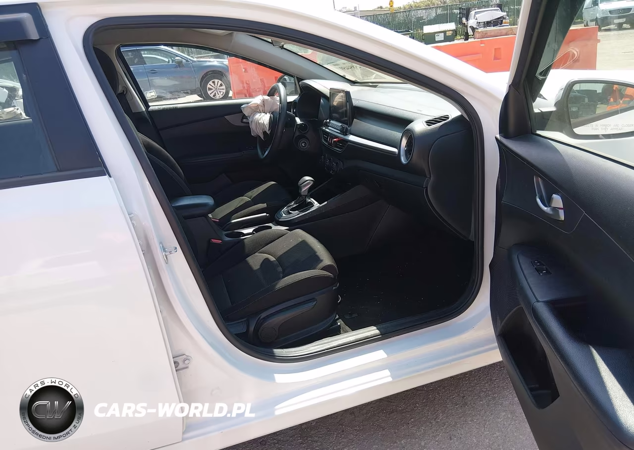 2021 Kia Forte Lxs VIN:3KPF24AD8ME302419 - 5