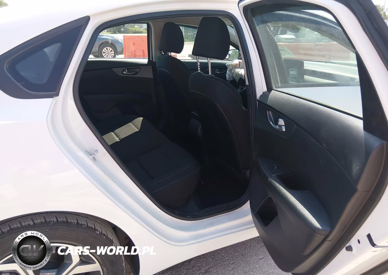 2021 Kia Forte Lxs VIN:3KPF24AD8ME302419 - 8