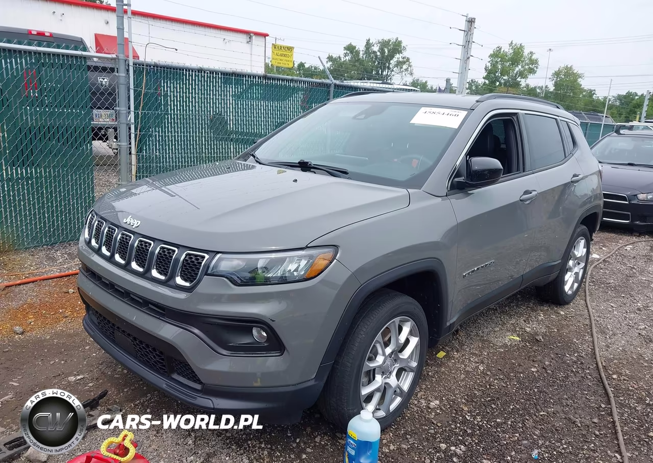 2023 Jeep Compass Latitude Lux Fwd VIN:3C4NJDFN8PT533403 - 2