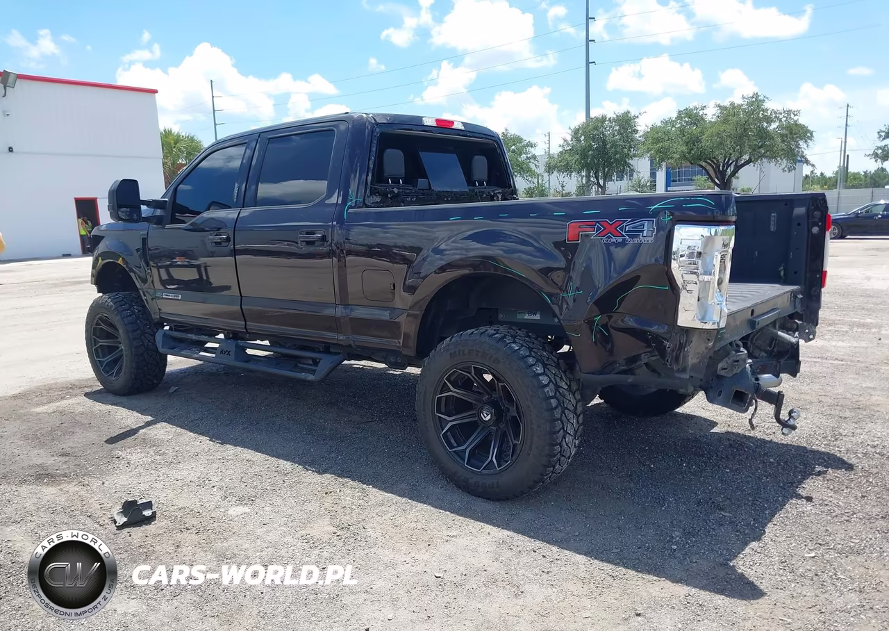 2019 Ford F-250 King Ranch-Lariat-Limited-Platinum-Xl-Xlt VIN:1FT7W2BT9KEC96285 - 3