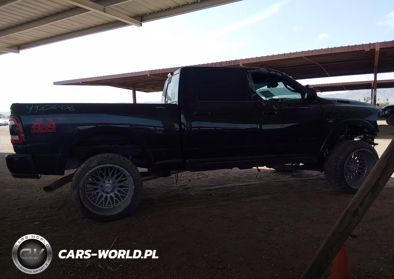 2019 Ram 2500 Laramie 4X4 6'4 Box VIN:3C6UR5FL0KG702041 - 13