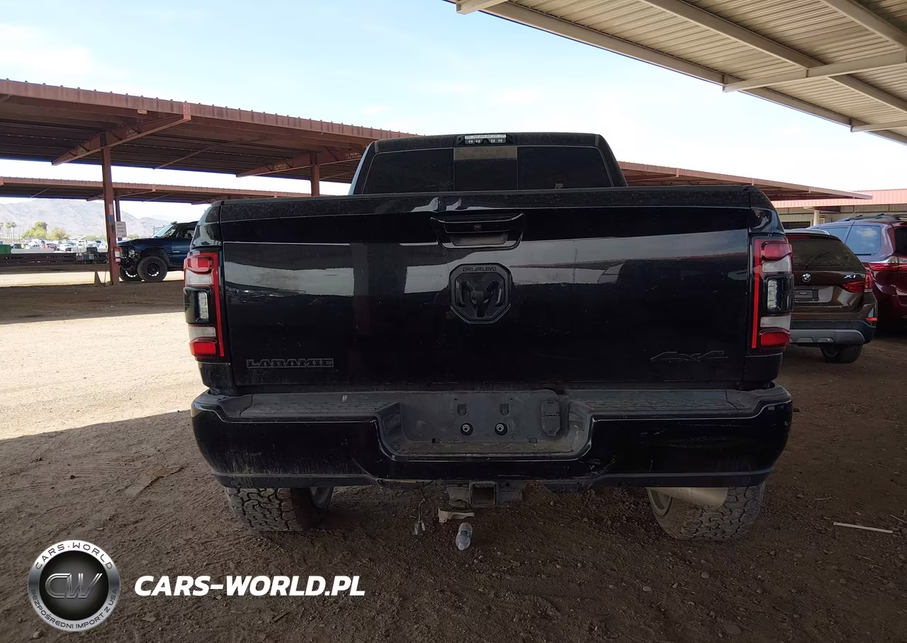2019 Ram 2500 Laramie 4X4 6'4 Box VIN:3C6UR5FL0KG702041 - 16