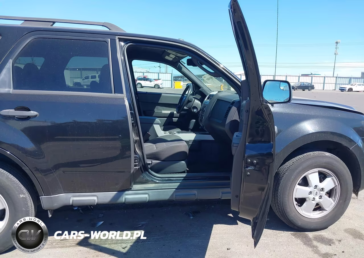 2011 Ford Escape Xlt VIN:1FMCU0D76BKA08244 - 5