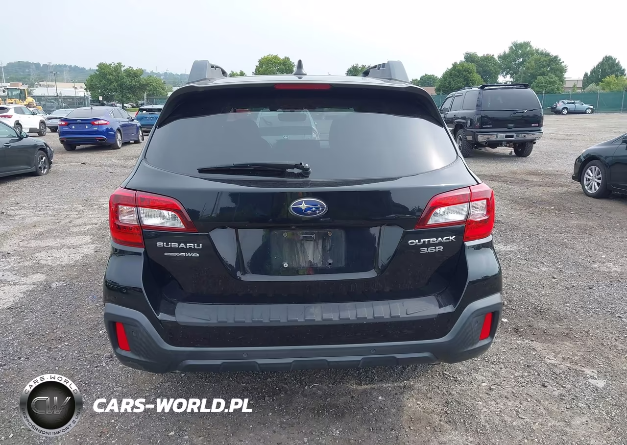 2018 Subaru Outback 3.6R Limited VIN:4S4BSENC7J3308734 - 16