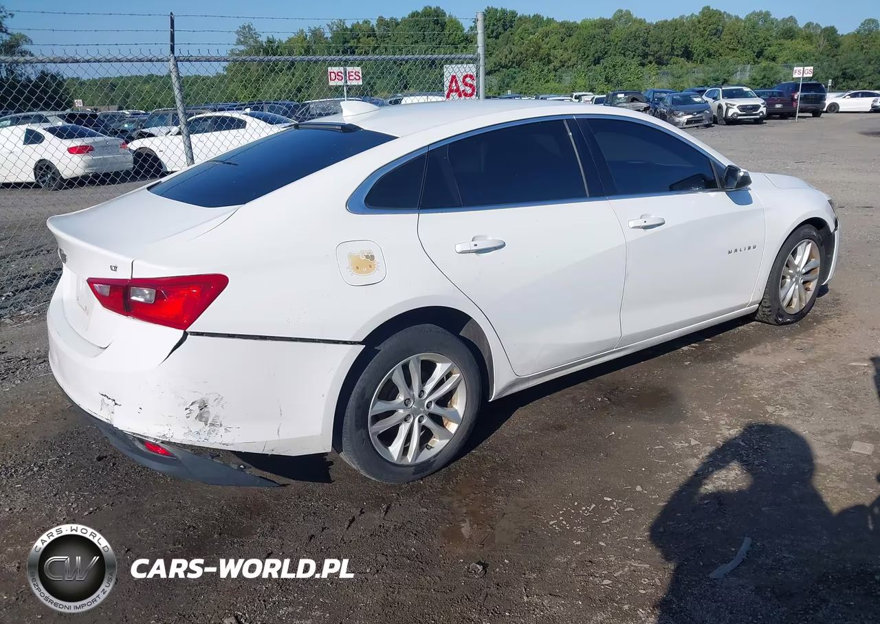 2018 Chevrolet Malibu Lt VIN:1G1ZD5ST6JF181452 - 4