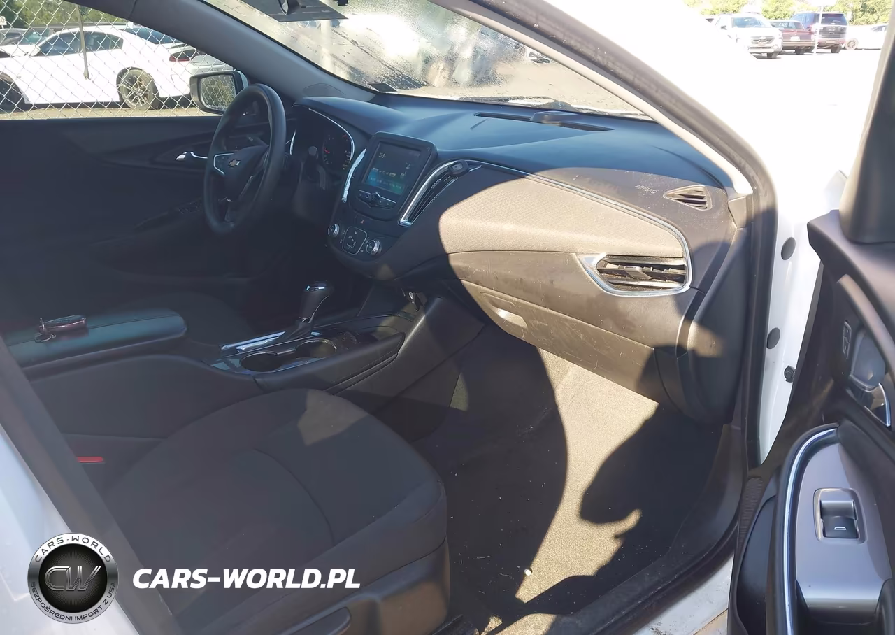 2018 Chevrolet Malibu Lt VIN:1G1ZD5ST6JF181452 - 5