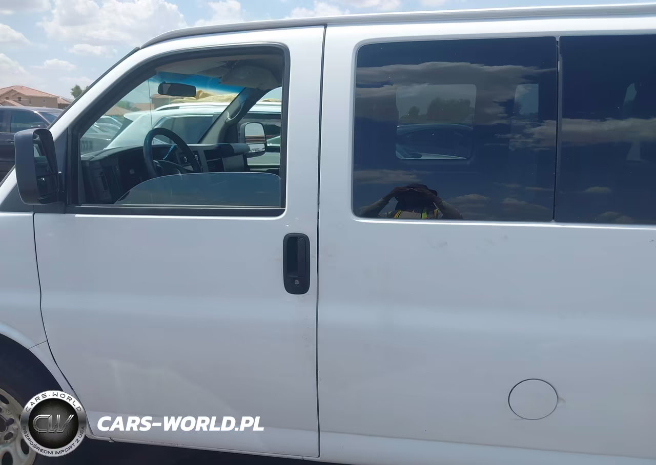 2009 Chevrolet Express Passenger Ls VIN:1GNFG154791158440 - 14