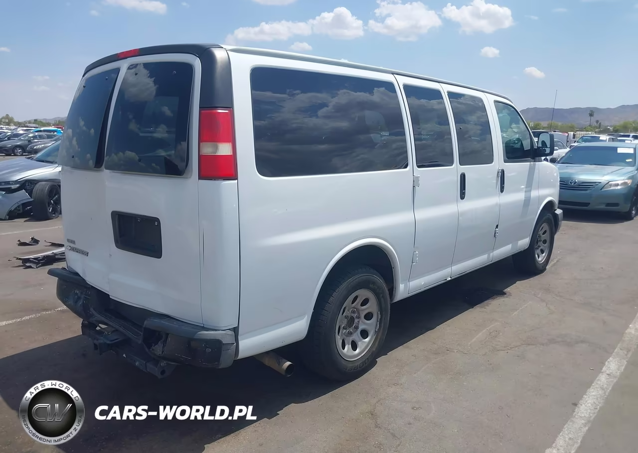2009 Chevrolet Express Passenger Ls VIN:1GNFG154791158440 - 4