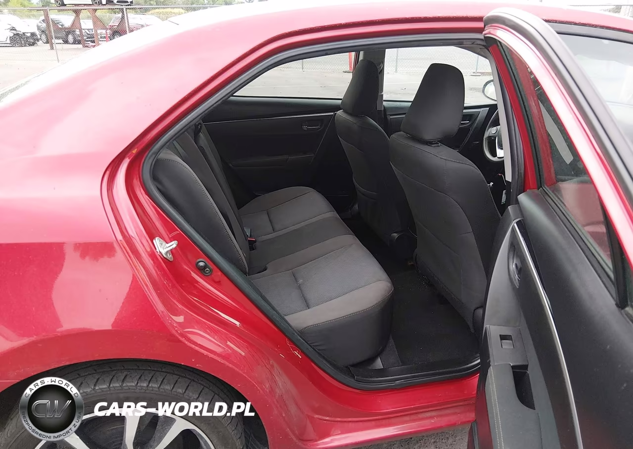 2018 Toyota Corolla Le VIN:2T1BURHEXJC073319 - 8