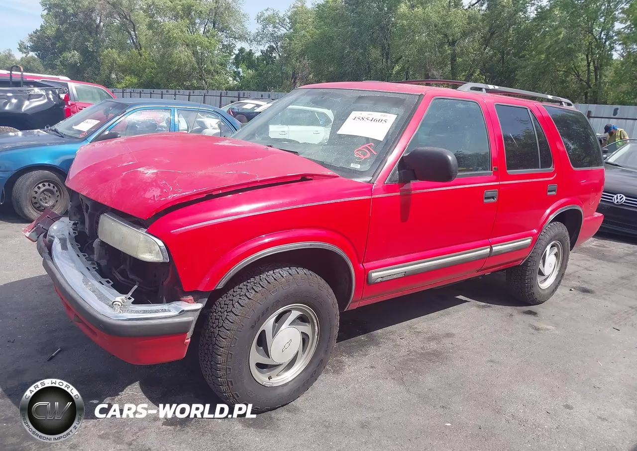 2001 Chevrolet Blazer VIN:1GNDT13W81K225651 - 2