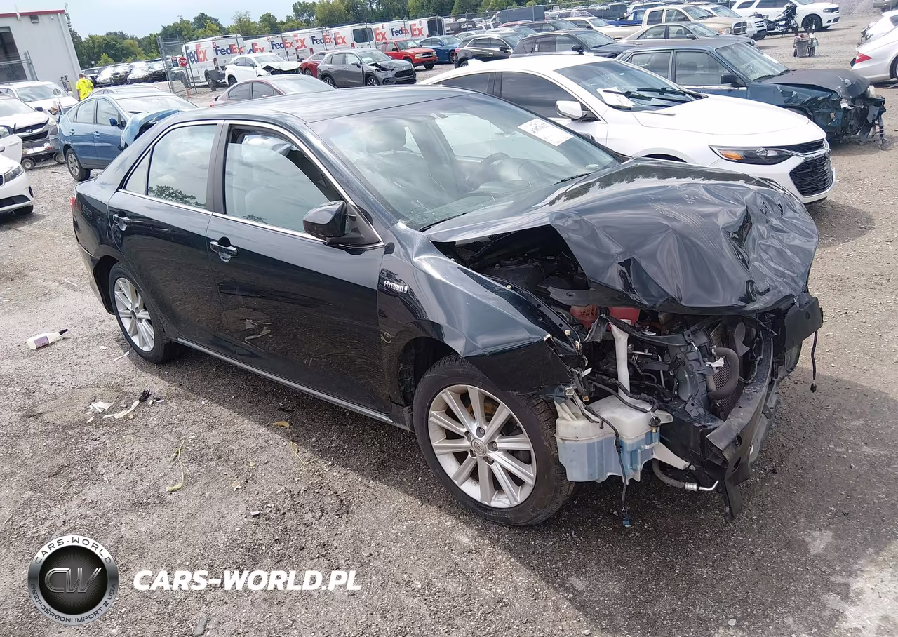 2013 Toyota Camry Hybrid Xle – zdjęcie 1 z 16