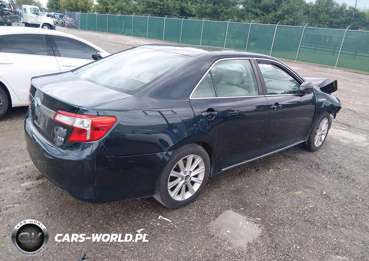 2013 Toyota Camry Hybrid Xle VIN:4T1BD1FK0DU070460 - 4