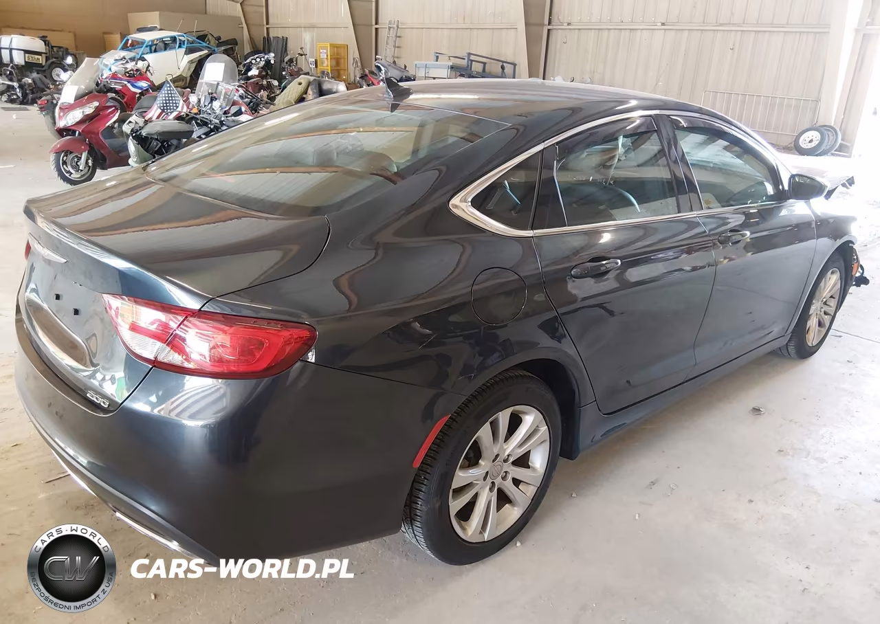 2017 Chrysler 200 Limited Platinum VIN:1C3CCCAGXHN503121 - 4