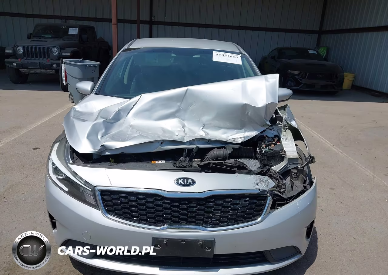 2018 Kia Forte Lx VIN:3KPFL4A78JE182012 - 13