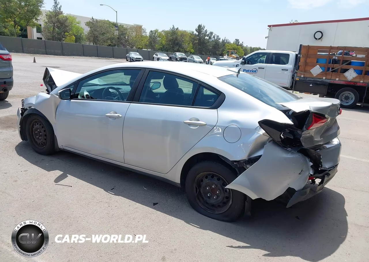 2018 Kia Forte Lx VIN:3KPFL4A78JE182012 - 3