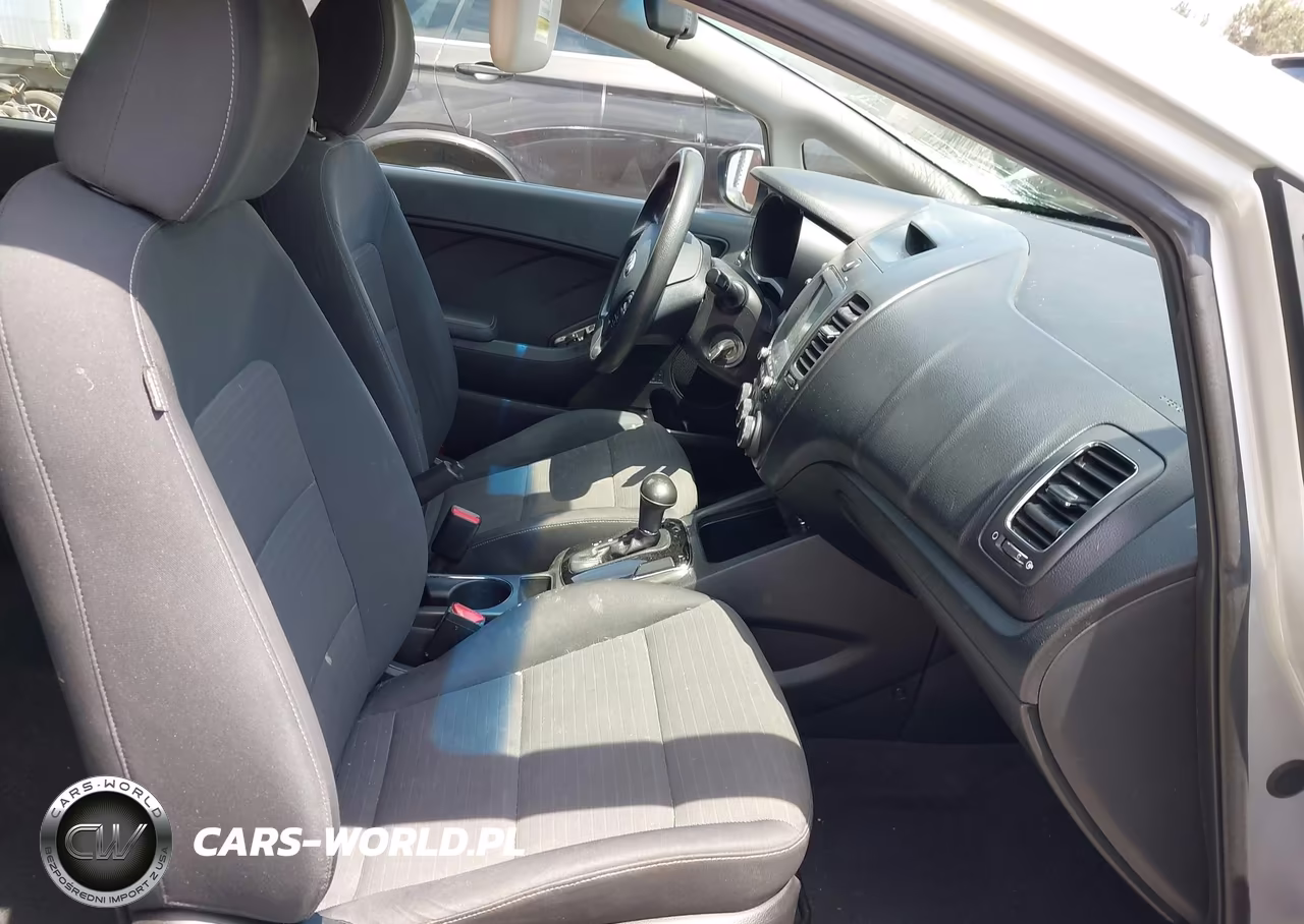 2018 Kia Forte Lx VIN:3KPFL4A78JE182012 - 5