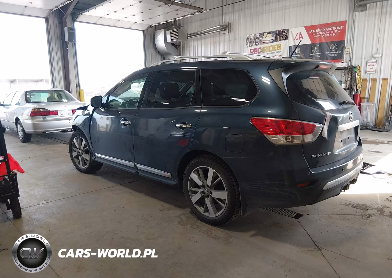 2014 Nissan Pathfinder Platinum VIN:5N1AR2MM0EC695844 - 3