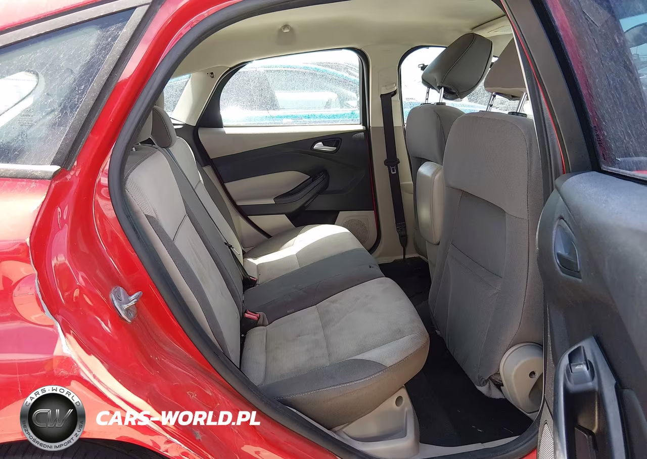 2014 Ford Focus Se VIN:1FADP3K22EL186701 - 8