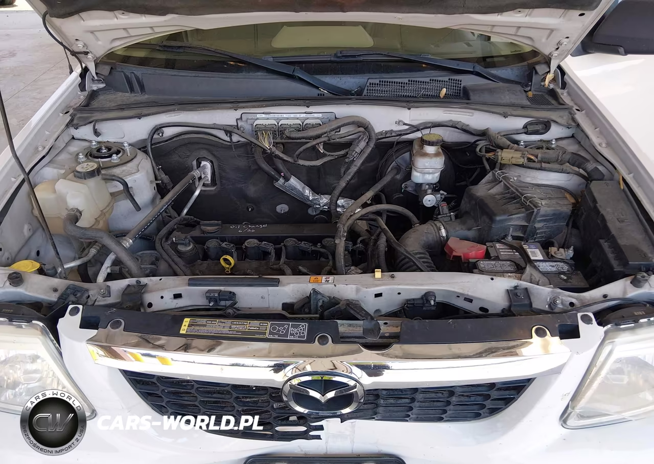 2011 Mazda Tribute I Sport VIN:4F2CY0C74BKM07230 - 10