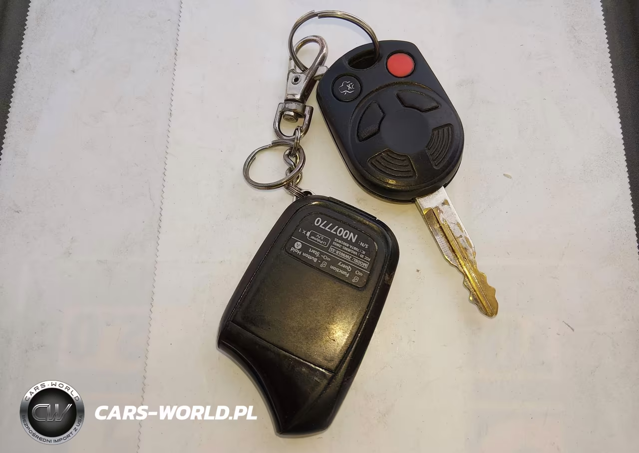 2011 Mazda Tribute I Sport VIN:4F2CY0C74BKM07230 - 11