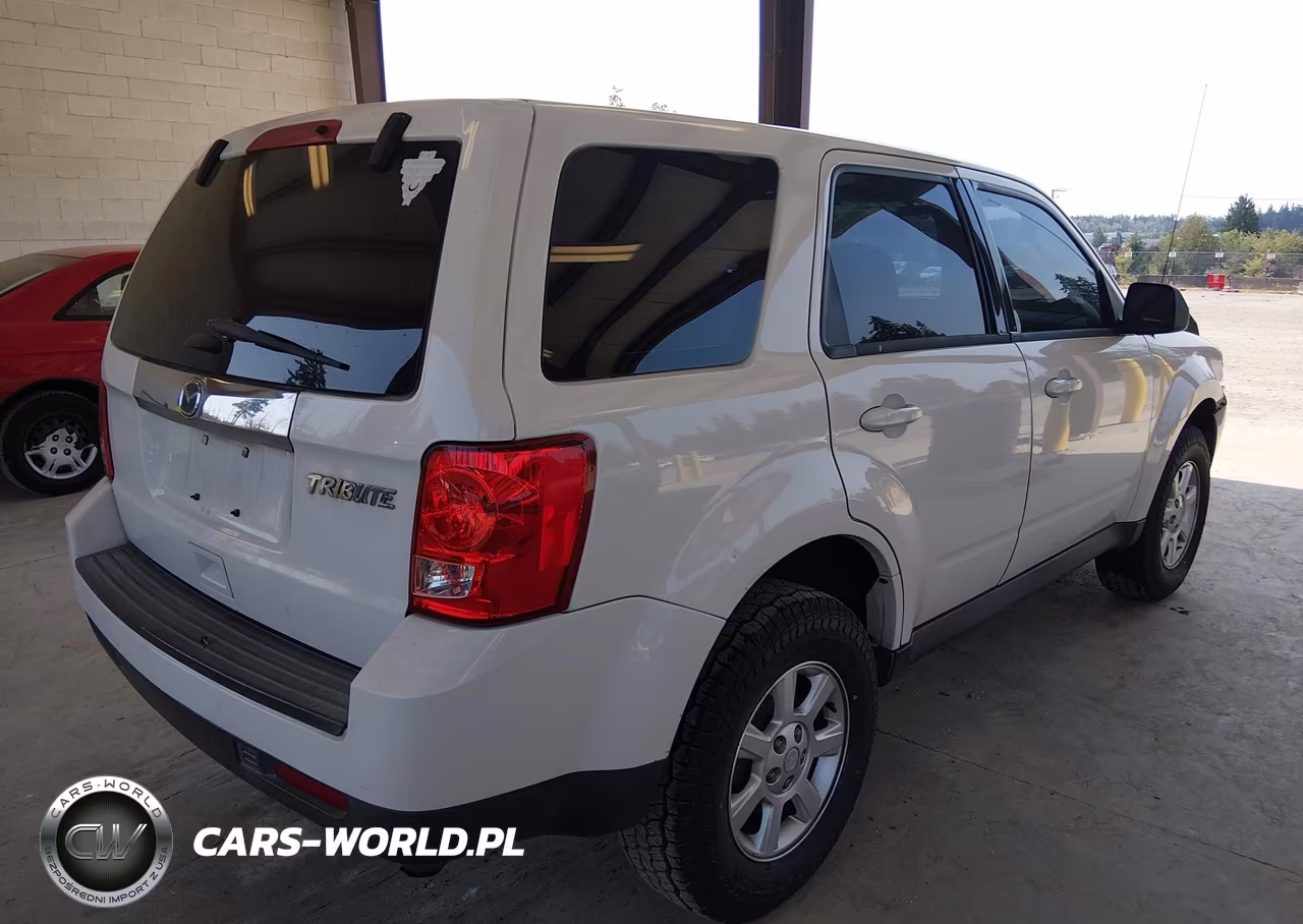 2011 Mazda Tribute I Sport VIN:4F2CY0C74BKM07230 - 4