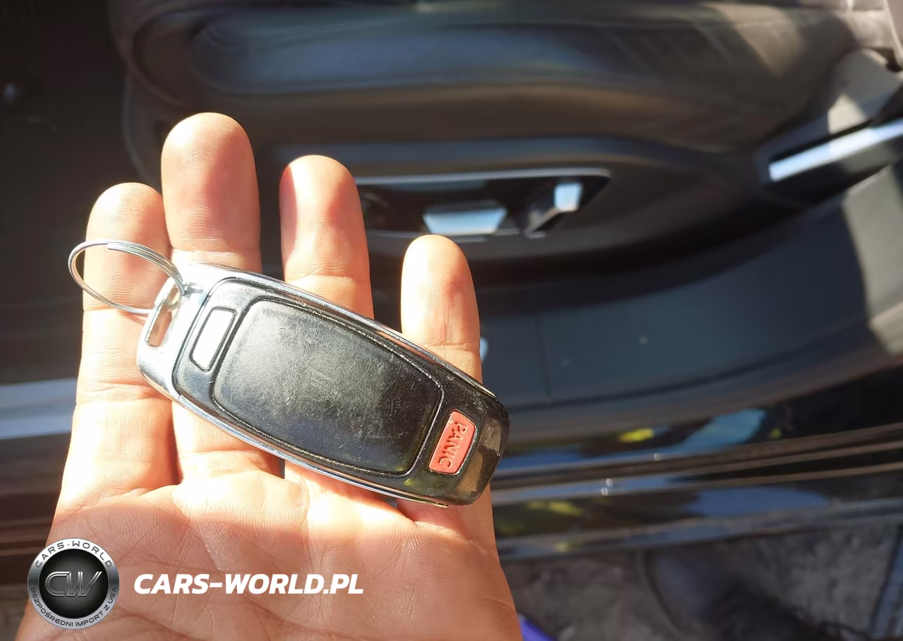 2019 Audi A8 L 55 VIN:WAU8DAF89KN003301 - 11