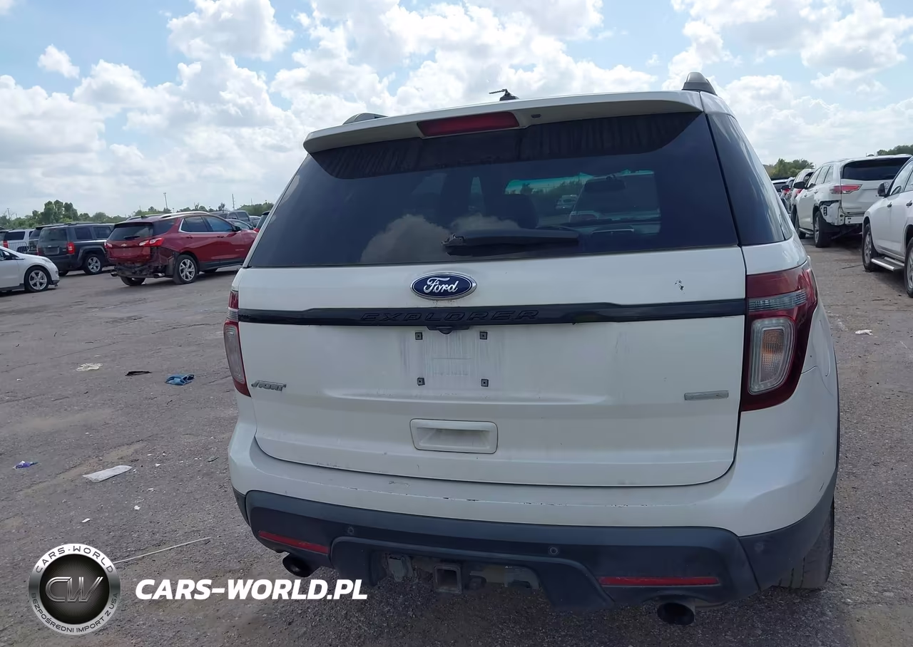 2015 Ford Explorer Sport VIN:1FM5K8GT4FGA92840 - 16