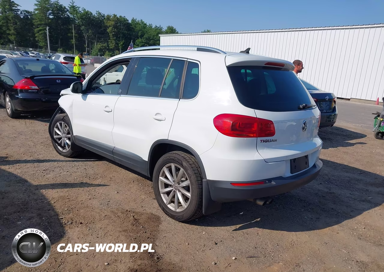 2017 Volkswagen Tiguan 2.0T Wolfsburg Edition VIN:WVGSV7AX6HW508928 - 3