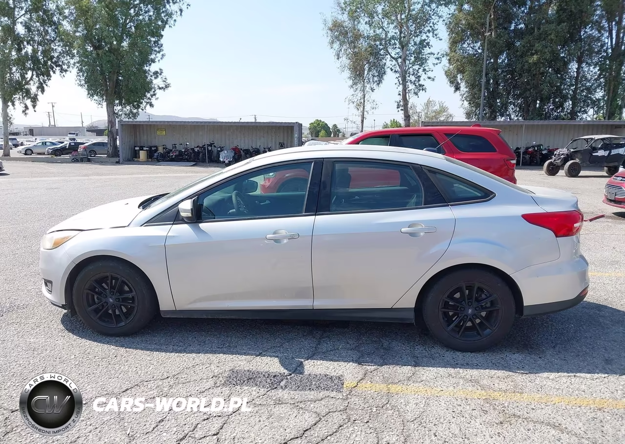 2017 Ford Focus Se VIN:1FADP3FEXHL230498 - 14
