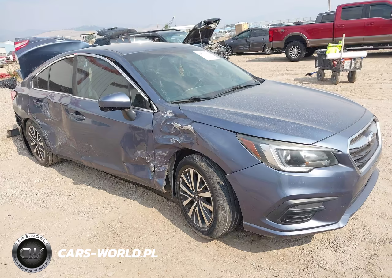 2018 Subaru Legacy 2.5I Premium VIN:4S3BNAC66J3015439 - 1