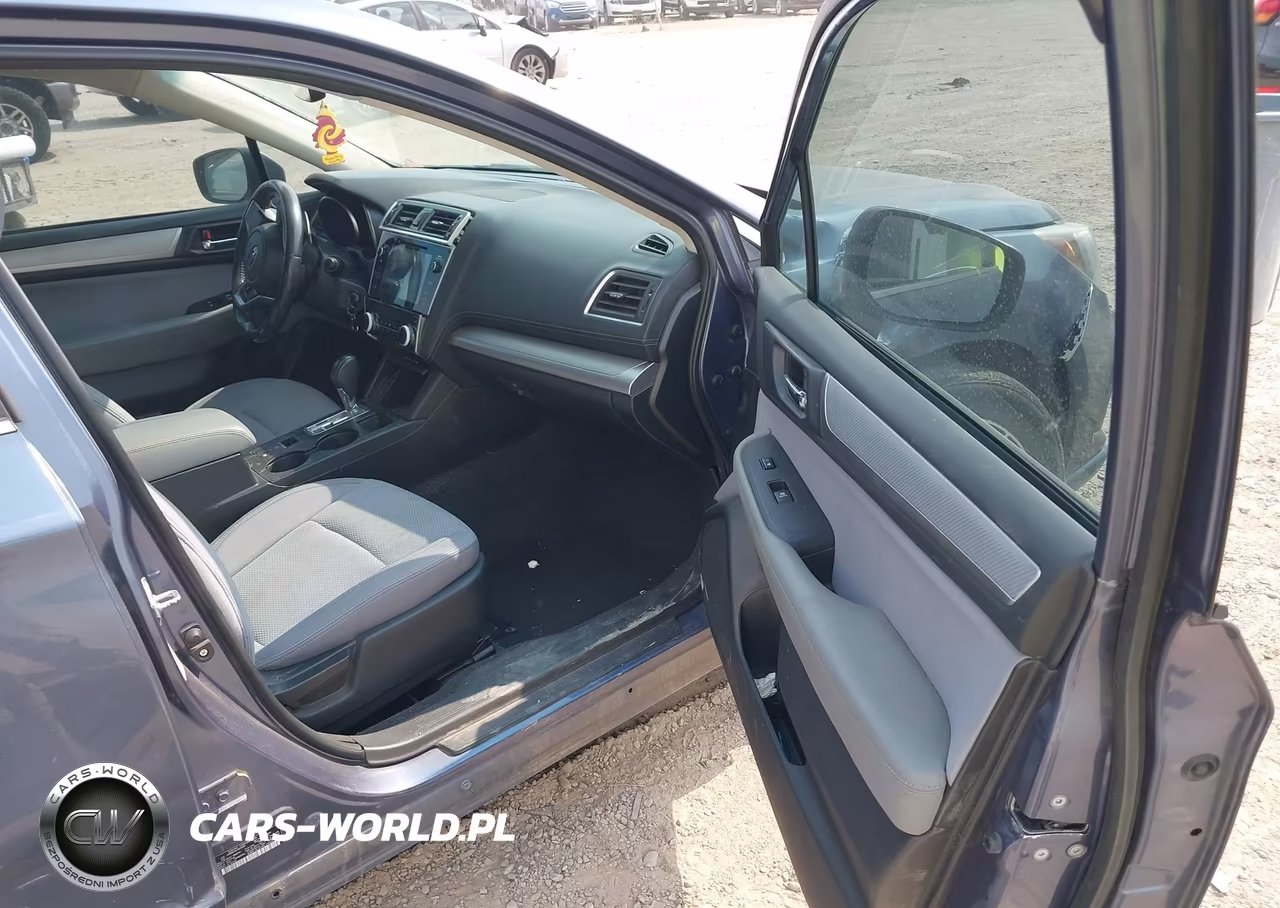 2018 Subaru Legacy 2.5I Premium VIN:4S3BNAC66J3015439 - 5