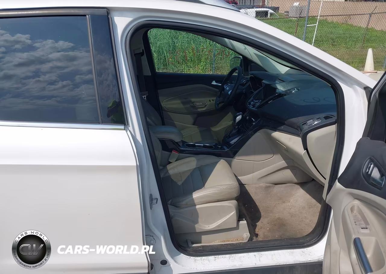 2014 Ford Escape Titanium VIN:1FMCU9J9XEUB96270 - 5
