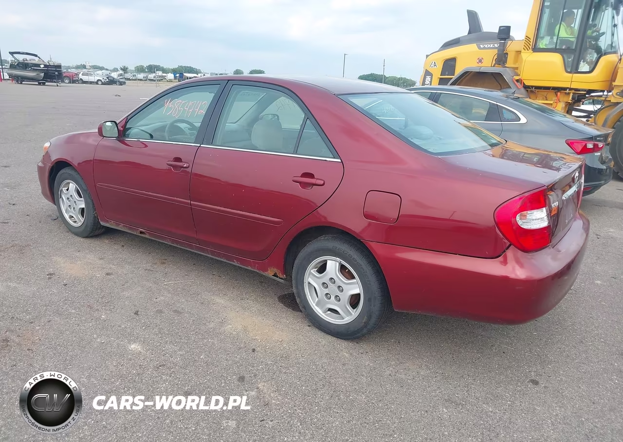 2004 Toyota Camry Le VIN:4T1BE32K94U326920 - 3