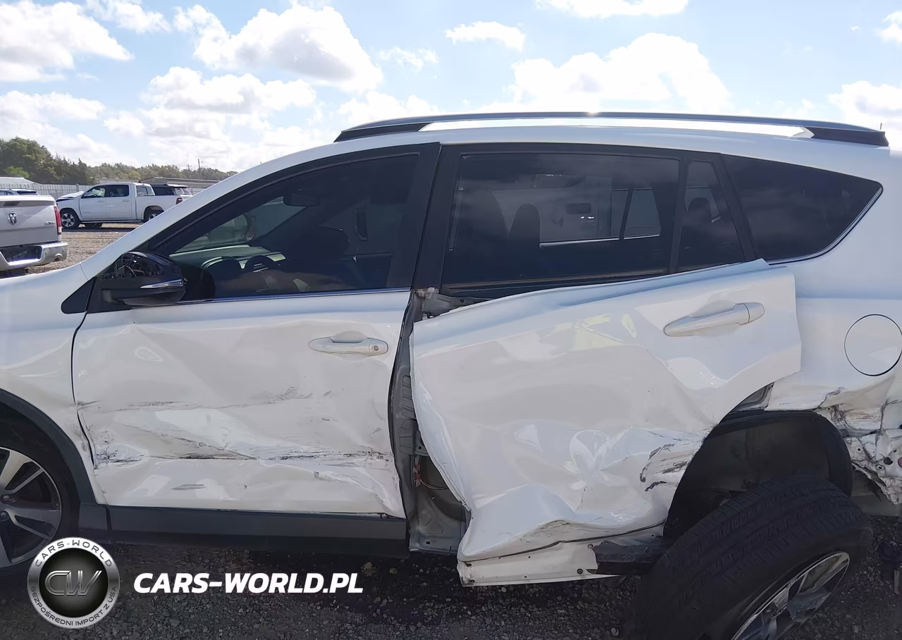 2018 Toyota Rav4 Xle VIN:JTMWFREV5JJ175809 - 15