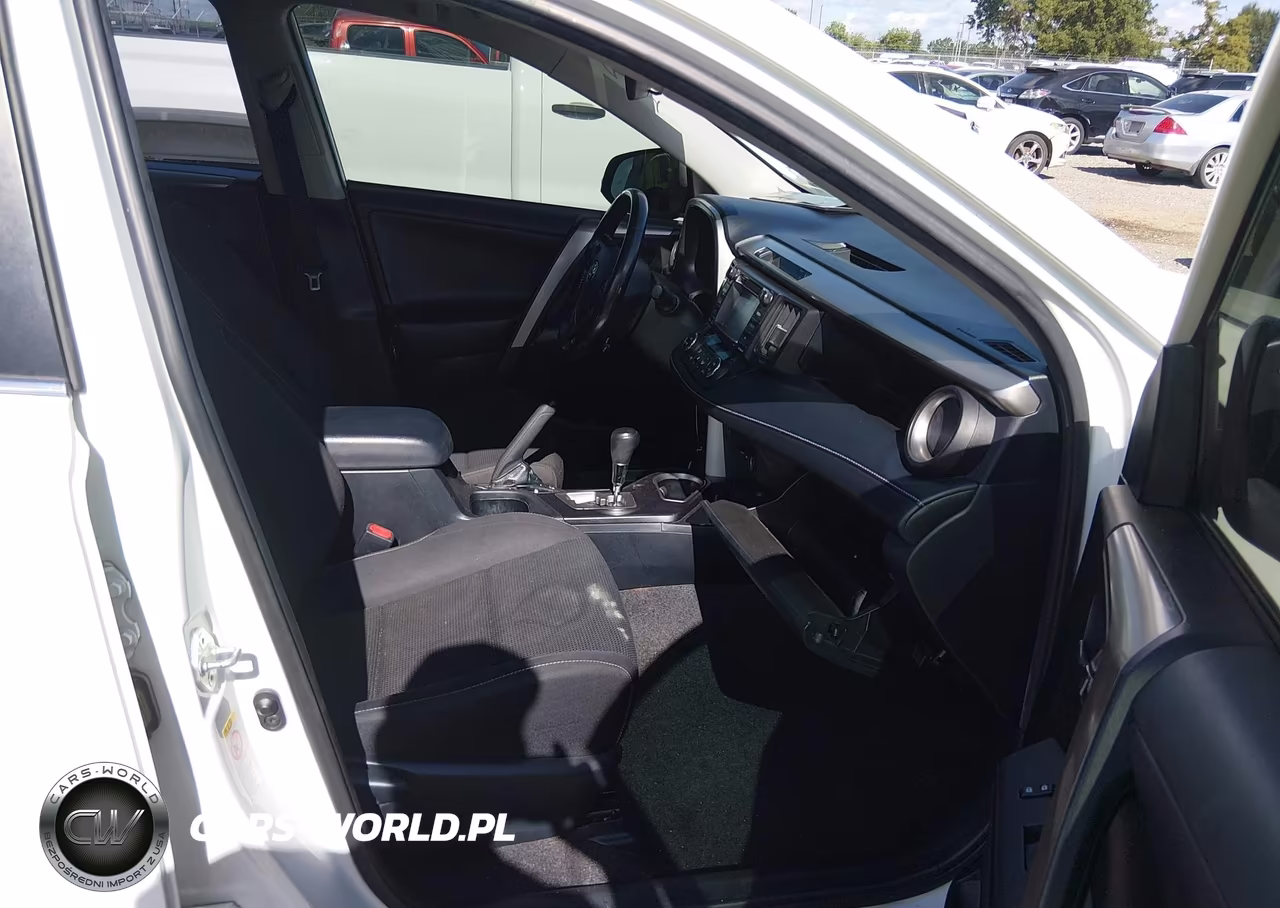 2018 Toyota Rav4 Xle VIN:JTMWFREV5JJ175809 - 5