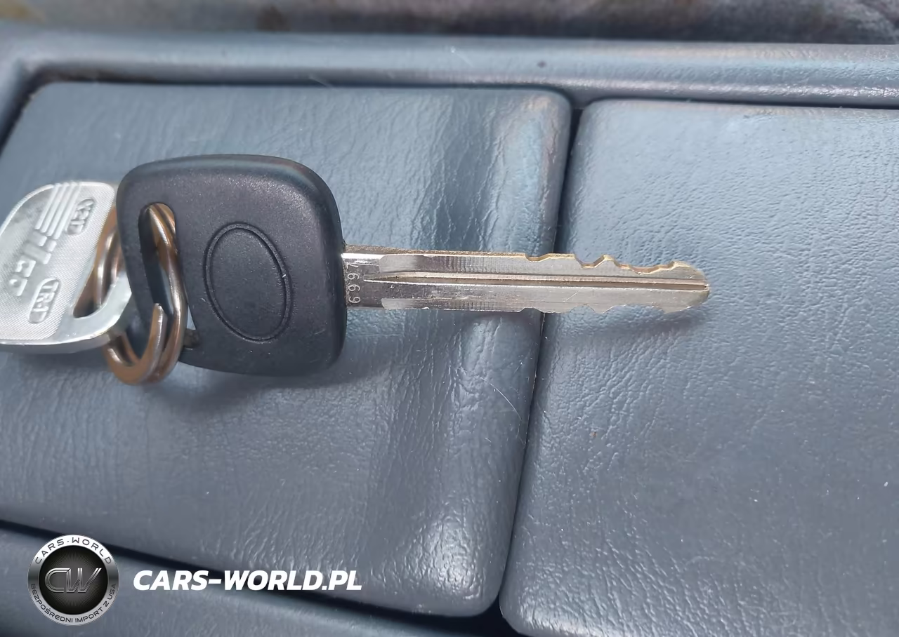 1998 Toyota Camry Le VIN:4T1BG22K3WU214802 - 11