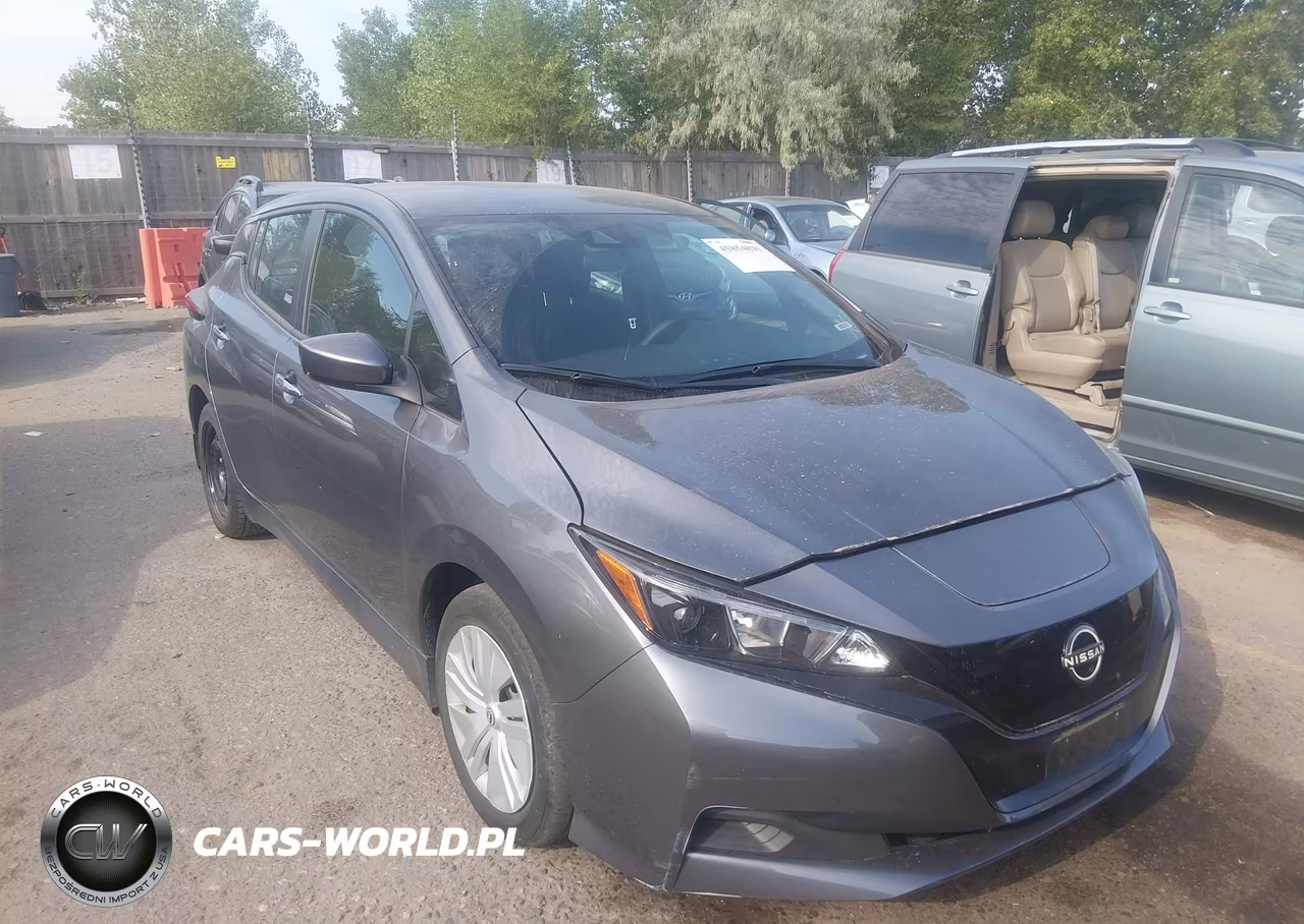 2025 Nissan Leaf S