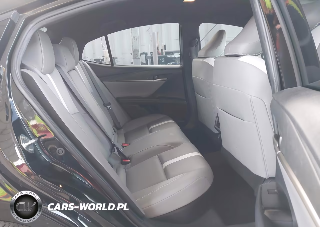 2025 Toyota Camry Se VIN:4T1DAACK6SU102394 - 8
